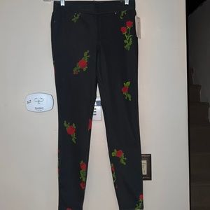 NEW Floral Leggings